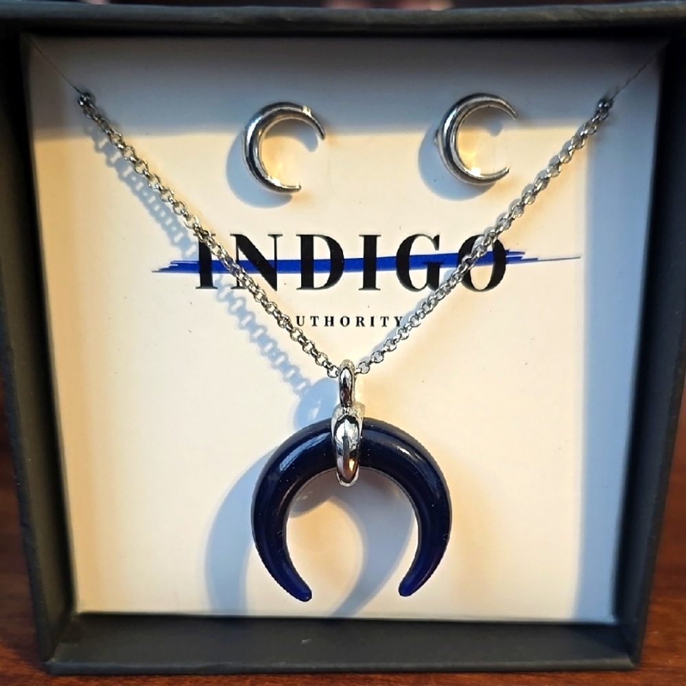 Indigo Authority Silver and Blue Crescent Jewelry Set